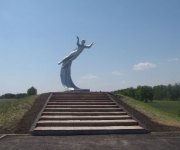 Памятник Валентине Терешковой.